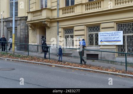 Hilfszentrum für ukrainische Flüchtlinge (KACPU) in Karlovy Vary, Tschechische Republik, 9. November 2022. (CTK-Foto/Slawomir Kubes) Stockfoto