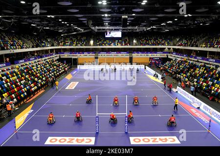 Spanien wärmt sich vor dem Wheelchair Rugby League World Cup-Spiel der Gruppe A in der Copper Box Arena in London auf. Bilddatum: Mittwoch, 9. November 2022. Stockfoto