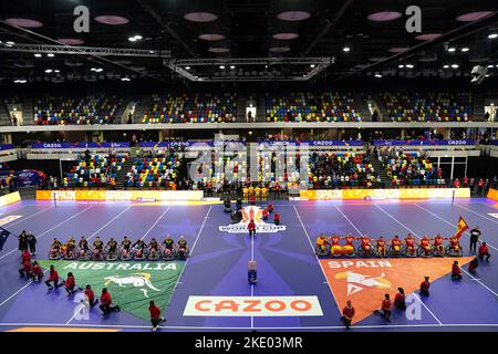 Die Spieler stehen vor dem Wheelchair Rugby League World Cup-Spiel der Gruppe A in der Copper Box Arena in London an. Bilddatum: Mittwoch, 9. November 2022. Stockfoto