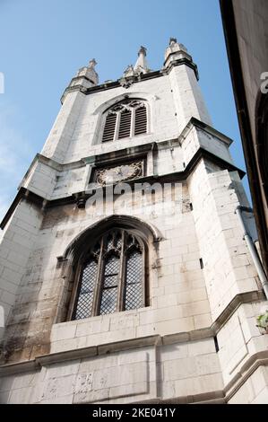 Kirchturm, St. Dunstan-in-the-East Church (Remains), City of London, London, Großbritannien - diese Kirche war eine der wenigen von Sir Christopher Wren's Churchs, die noch erhalten sind Stockfoto