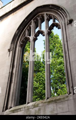 St Dunstan-in-the-East Church (Remains), City of London, London, UK - diese Kirche war eine der wenigen von Sir Christopher Wren's Churchs, die noch übrig waren, aber w Stockfoto