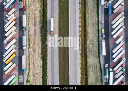 MOP Gorzelanka Zachod Rastplatz an der Bernsteinstraße - Autostrada A1 in der Nähe der Stadt Czestochowa, Woiwodschaft Schlesien in Polen Stockfoto