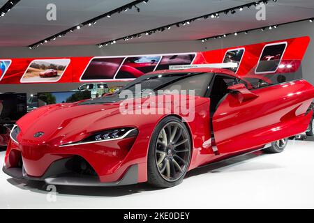 Detroit, Michigan - der Toyota FT-1 Konzept-Fahrzeug auf dem Display auf der North American International Auto Show. Stockfoto