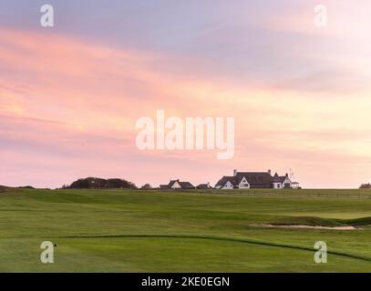 Sonnenuntergang über dem Maidstone Country Club, East Hampton, NY Stockfoto