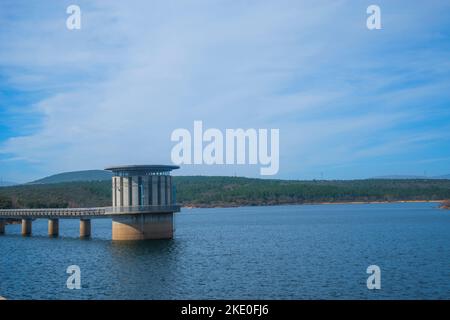 Stausee Puentes Viejas, Provinz Madrid, Spanien. Stockfoto