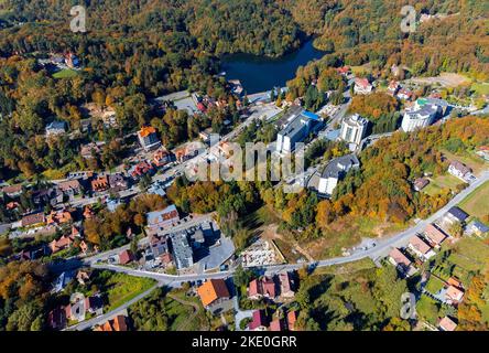 Luftaufnahme des Sovata Resorts - Rumänien im Herbst Stockfoto