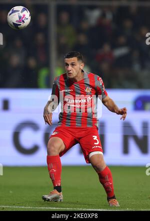 Cremona, Italien, 8.. November 2022. Emanuele Valeri von US Cremonese während der Serie A Spiel im Stadio Giovanni Zini, Cremona. Bildnachweis sollte lauten: Jonathan Moscrop / Sportimage Stockfoto