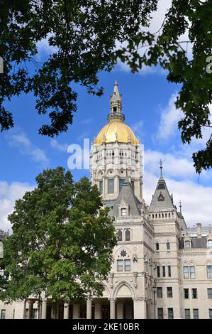 Hartford, Connecticut, USA. Das Connecticut State Capitol Building, erbaut von 1872-1878, beherbergt den Senat und das Repräsentantenhaus. Stockfoto