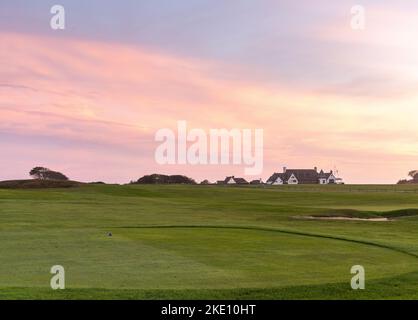 Sonnenuntergang über dem Maidstone Country Club, East Hampton, NY Stockfoto