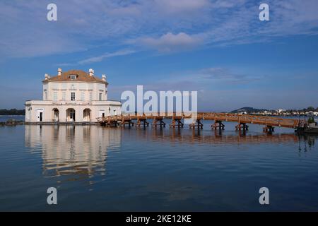 Das Jagdschloss des Königs (18.. Jahrhundert) in Bacoli, einer Stadt in der Provinz Neapel. Stockfoto