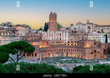 Rom Latium Italien. Trajans Markt bei Fori Imperiali. Trajans Forum Stockfoto