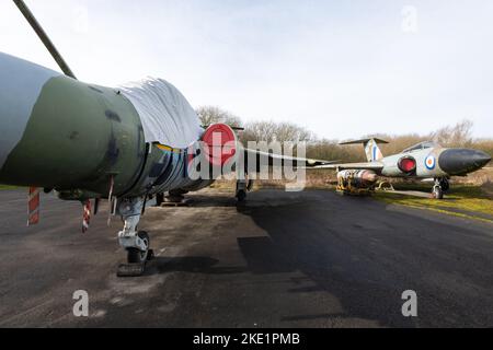 York.Yorkshire.Vereinigtes Königreich.Februar 16. 2022.Ein Jagdflugzeug des Gloster Javelin ist im Yorkshire Air Museum ausgestellt Stockfoto