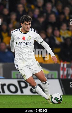 Wolverhampton, Großbritannien. 09.. November 2022. Sonny Perkins #16 von Leeds United während des Carabao Cup Spiels Wolverhampton Wanderers vs Leeds United in Molineux, Wolverhampton, Großbritannien, 9.. November 2022 (Foto von Mike Jones/News Images) in Wolverhampton, Großbritannien am 11/9/2022. (Foto von Mike Jones/News Images/Sipa USA) Quelle: SIPA USA/Alamy Live News Stockfoto