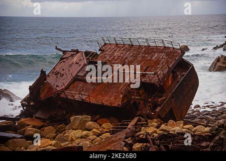 Das Schiffswrack der Mayon Cliff die RMS Mulheim ein deutsches Frachtschiff in der Nähe von Lands' End Cornwall Stockfoto