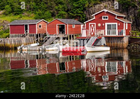 Hafenreflexionen in Jim's Cove, Triton, Neufundland und Labrador NL, Kanada Stockfoto