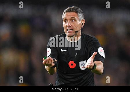 Wolverhampton, Großbritannien. 09.. November 2022. Andre Marriner, Schiedsrichter beim Carabao Cup Spiel Wolverhampton Wanderers vs Leeds United in Molineux, Wolverhampton, Großbritannien, 9.. November 2022 (Foto von Mike Jones/News Images) in Wolverhampton, Großbritannien am 11/9/2022. (Foto von Mike Jones/News Images/Sipa USA) Quelle: SIPA USA/Alamy Live News Stockfoto