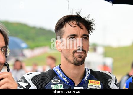 Verschiedene Standorte, Italien. 09.. November 2022. NÂ 2 Roberto Tamburini ITA Yamaha YZF R1 Yamaha Motoxracing WorldSBK Team während der Saison 2022 Superbike SBK Portraits Archiv, World Superbike - SBK an verschiedenen Orten, Italien, November 09 2022 Credit: Independent Photo Agency/Alamy Live News Stockfoto