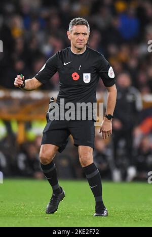 Wolverhampton, Großbritannien. 09.. November 2022. Andre Marriner, Schiedsrichter beim Carabao Cup Spiel Wolverhampton Wanderers vs Leeds United in Molineux, Wolverhampton, Großbritannien, 9.. November 2022 (Foto von Mike Jones/News Images) in Wolverhampton, Großbritannien am 11/9/2022. (Foto von Mike Jones/News Images/Sipa USA) Quelle: SIPA USA/Alamy Live News Stockfoto