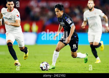 Sevilla, Spanien. Kredit: D. 9. Nov, 2022. Takefusa Kubo (Sociedad) Fußball: Spanisches Spiel „La Liga Santander“ zwischen dem FC Sevilla 1-2 Real Sociedad bei Ramon Sanchez Pizjuan in Sevilla, Spanien. Quelle: D .Nakashima/AFLO/Alamy Live News Stockfoto