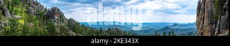 Panoramablick auf den Needles Highway. Cathedral Spires in den Black Hills von South Dakota Stockfoto