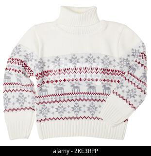 Weißer, warmer weihnachtlicher Rollkragenpullover (auch Ugly Sweater genannt) mit nordischem Strickmuster auf weißem Hintergrund Stockfoto