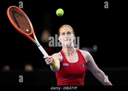 Glasgow, Schottland,10. November 2022. Die Belgierin Alison Van Uytvanck, die während eines Tennisspiels gegen die australischen Sanders in Aktion dargestellt wurde, hat am Donnerstag, dem 10. November 2022, in Glasgow, Schottland, ein Match zwischen Belgien und Australien in der Gruppenphase des Billie Jean King Cup Finals gewonnen. Der internationale Mannschaftswettbewerb der Frauen findet vom 8. Bis 13. November 2022 statt. BELGA FOTO LAURIE DIEFFEMBACQ Stockfoto