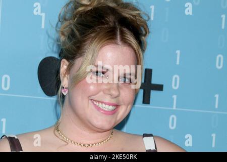 Los Angeles, Kalifornien. 9.. November 2022. Jessie Ennis bei der Premiere DER MYTHISCHEN QUEST-Saison 3, Linwood Dunn Theatre, Los Angeles, CA, 9. November 2022. Kredit: Priscilla Grant/Everett Collection/Alamy Live Nachrichten Stockfoto