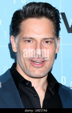 9. November 2022, Los Angeles, CA, USA: LOS ANGELES - 9. NOVEMBER: Joe Manganiello bei der Mystic Quest-Saison 3 Premiere im Linwood Dunn Theater am 9. November 2022 in Los Angeles, CA (Foto: © Kay Blake/ZUMA Press Wire) Stockfoto