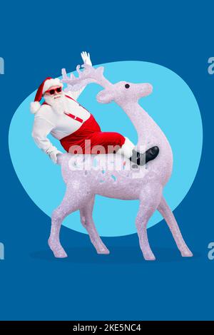 Kreative Foto 3D Collage Kunstwerk Poster Postkarte von funky reifen Mann Fee Persönlichkeit sitzen reiten großen Hirsch isoliert auf Malerei Hintergrund Stockfoto