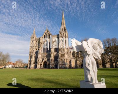 Engels Harmony von Helaine Blumenfeld, Salisbury Cathedral, Salisbury, Wiltshire Stockfoto
