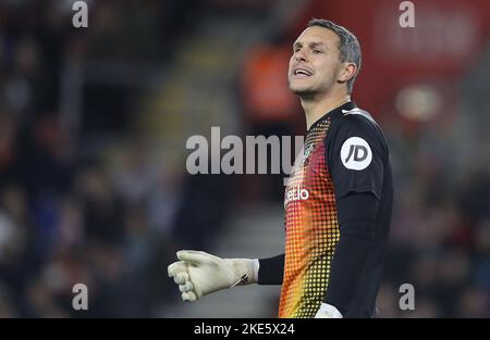 Southampton, England, 9.. November 2022. Alex McCarthy aus Southampton während des Carabao Cup-Spiels im St. Mary's Stadium, Southampton. Bildnachweis sollte lauten: Paul Terry / Sportimage Stockfoto