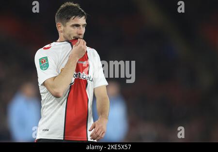 Southampton, England, 9.. November 2022. Romain Perraud von Southampton während des Carabao Cup-Spiels im St. Mary's Stadium, Southampton. Bildnachweis sollte lauten: Paul Terry / Sportimage Stockfoto