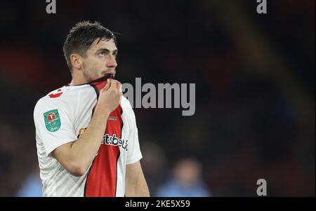 Southampton, England, 9.. November 2022. Romain Perraud von Southampton während des Carabao Cup-Spiels im St. Mary's Stadium, Southampton. Bildnachweis sollte lauten: Paul Terry / Sportimage Stockfoto