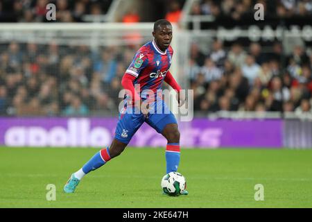 Tyrick Mitchell aus dem Crystal Palace während des Carabao Cup Third Round-Spiels zwischen Newcastle United und Crystal Palace im St. James's Park, Newcastle upon Tyne am Mittwoch, den 9.. November 2022. (Kredit: Mark Fletcher | MI News) Kredit: MI Nachrichten & Sport /Alamy Live News Stockfoto