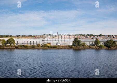 Blaydon England: 17.. September 2022: Blick auf Newcastle upon Tyne vom Tyne River in Blaydon Stockfoto