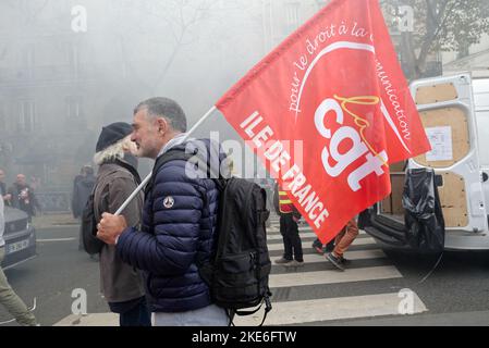 Faible mobilization pour les salaires à Paris, la cgt n'a pas réussie à mobilizer en nombre les différentes branches professionnelle Stockfoto