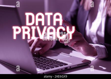 Textüberschrift mit Angaben zum Datenschutz. Konzept für Internetsicherheit und digitalen Schutz der Website oder der Landing Homepage Stockfoto