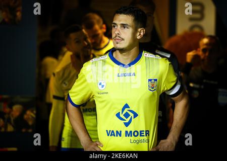 Beveren, Belgien, 10. November 2022, Beverens Kevin Hoggas vor einem Fußballspiel zwischen SK Beveren (1B) und dem Royal Antwerp FC, Donnerstag, 10. November 2022 in Beveren, im Finale des Croky Cup Belgian Cup 1/16. BELGA FOTO DAVID PINTENS Stockfoto