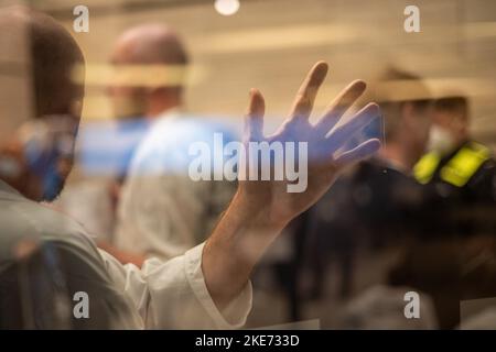 Berlin, Deutschland - 16. Oktober 2022: Wissenschaftler-Rebellionengruppe protestieren draußen beim Weltgesundheitsgipfel 2022Klimapolitik Stockfoto