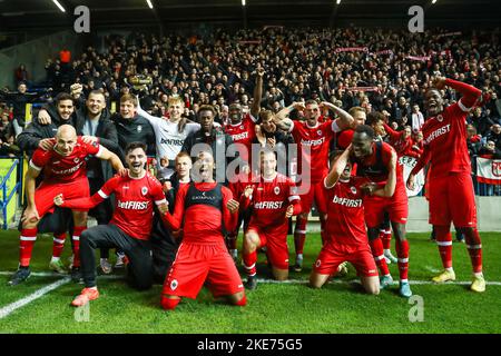 Beveren, Belgien, 10. November 2022, Antwerpens Spieler feiern am Donnerstag, dem 10. November 2022, im Finale des belgischen Pokals 1/16, ein Fußballspiel zwischen SK Beveren (1B) und dem Royal Antwerp FC in Beveren. BELGA FOTO DAVID PINTENS Stockfoto