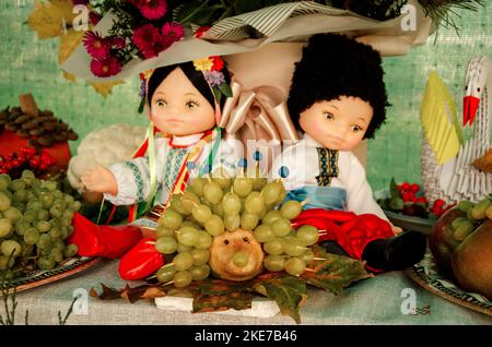 Ukrainische Herbst Zusammensetzung der Trauben, ein Paar kozak Stockfoto