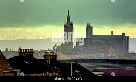 Gotischer Uhrenturm der City Skyline University of Glasgow Stockfoto