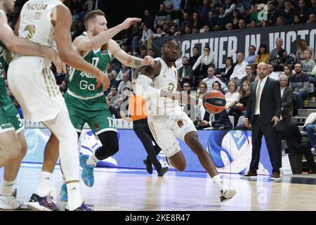 Villeurbanne, Frankreich - 10/11/2022, Villeurbanne, Frankreich - 10/11/2022, Jonah MATHEWS aus Lyon und Ignas BRAZDEIKIS aus Zalgiris Kaunas während des Euroleague-Basketballspiels von Turkish Airlines zwischen LDLC ASVEL Villeurbanne und Zalgiris Kaunas am 10. November 2022 im Astroballe in Villeurbanne, Frankreich - Foto: Romain Biard/DPPI/LiveMedia Stockfoto