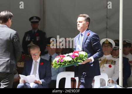 Sydney, Australien. 11.. November 2022. Am Freitag, den 11. November 2022, fand zwischen 10:30am und 11:30am Uhr im Cenotaph in Martin Place, Sydney, der Gedenkgottesdienst zum NSW-Gedenktag 2022 statt. Die Veranstaltung war für die Öffentlichkeit zugänglich. Im Bild: Chris Minns, Oppositionsführer. Kredit: Richard Milnes/Alamy Live Nachrichten Stockfoto