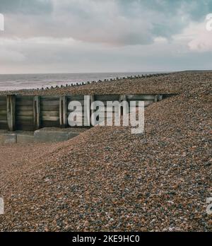 Hastings, Großbritannien 11.. November 2022, Küste, Winter am Strand Stockfoto