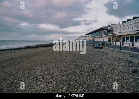 Hastings, Großbritannien 11.. November 2022, Küste, Winter am Strand Stockfoto