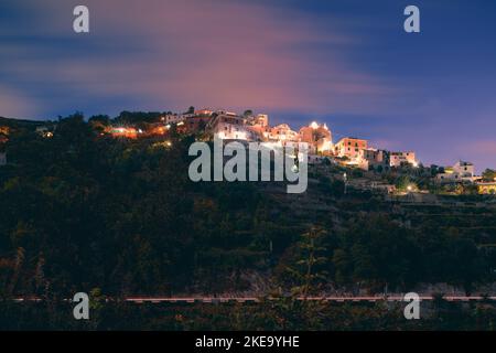 raito, amalfi Küstendorf am Meer Stockfoto