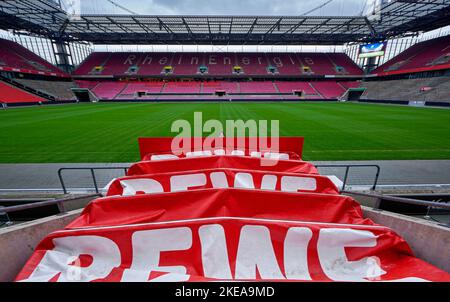 Besuch des RheinEnergiestadions - der offizielle Spielplatz des FC Köln Stockfoto