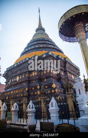 Templo del Buda Esmeralda (Wat Phra Kaew): el templo budista más famoso y venerado de todo Tailandia tiene esta distinción p Stockfoto