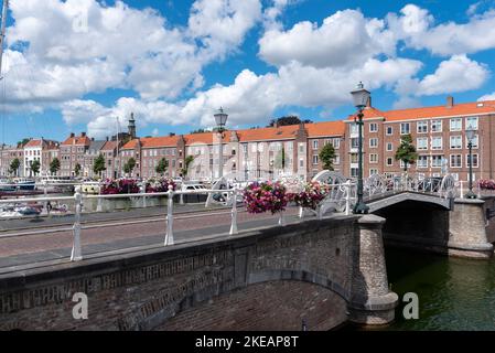 Spijkerbrug am Yachthafen, Middelburg, Zeeland, Niederlande, Europa Stockfoto
